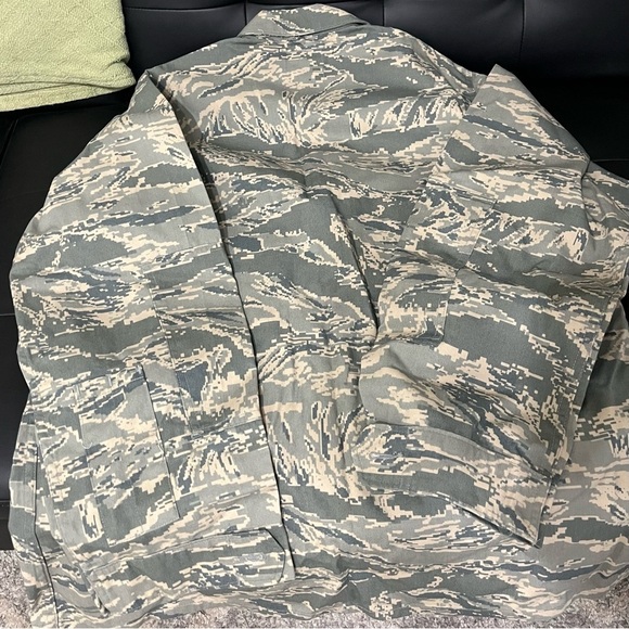 NWT Men’s Camouflage Military Style Jacket, Button Front, Size 44R - Picture 3 of 5